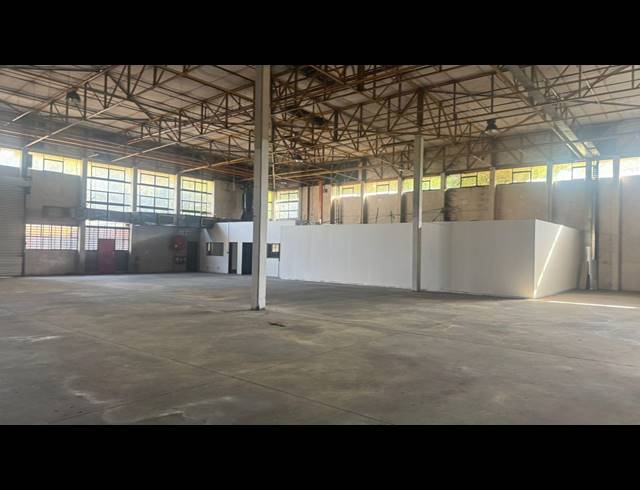 2,737M² WAREHOUSE TO LET IN HERMANSTAD